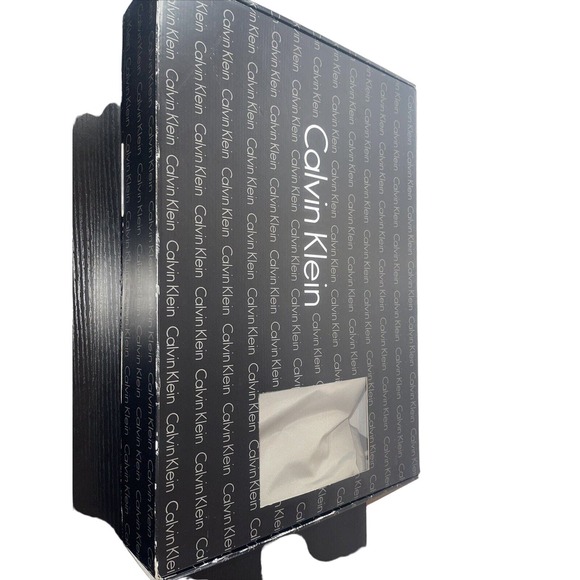 Calvin Klein Gray XL Weekender Duffle Bag w/ Straps & Handles, Travel Bag, Tote - Picture 5 of 15